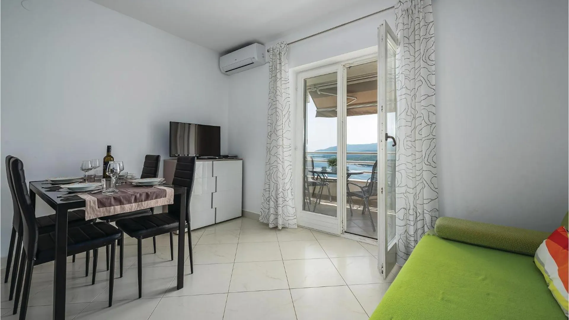Nice Apartment In Rabac With Kitchen